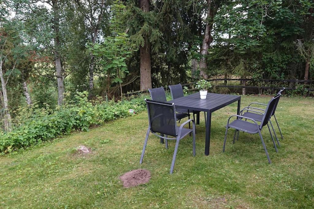 Stuga Vad Vatten Åsarp Екстериор снимка